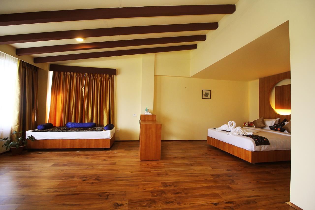 גנגטוק Hotel Tarayana Grand מראה חיצוני תמונה