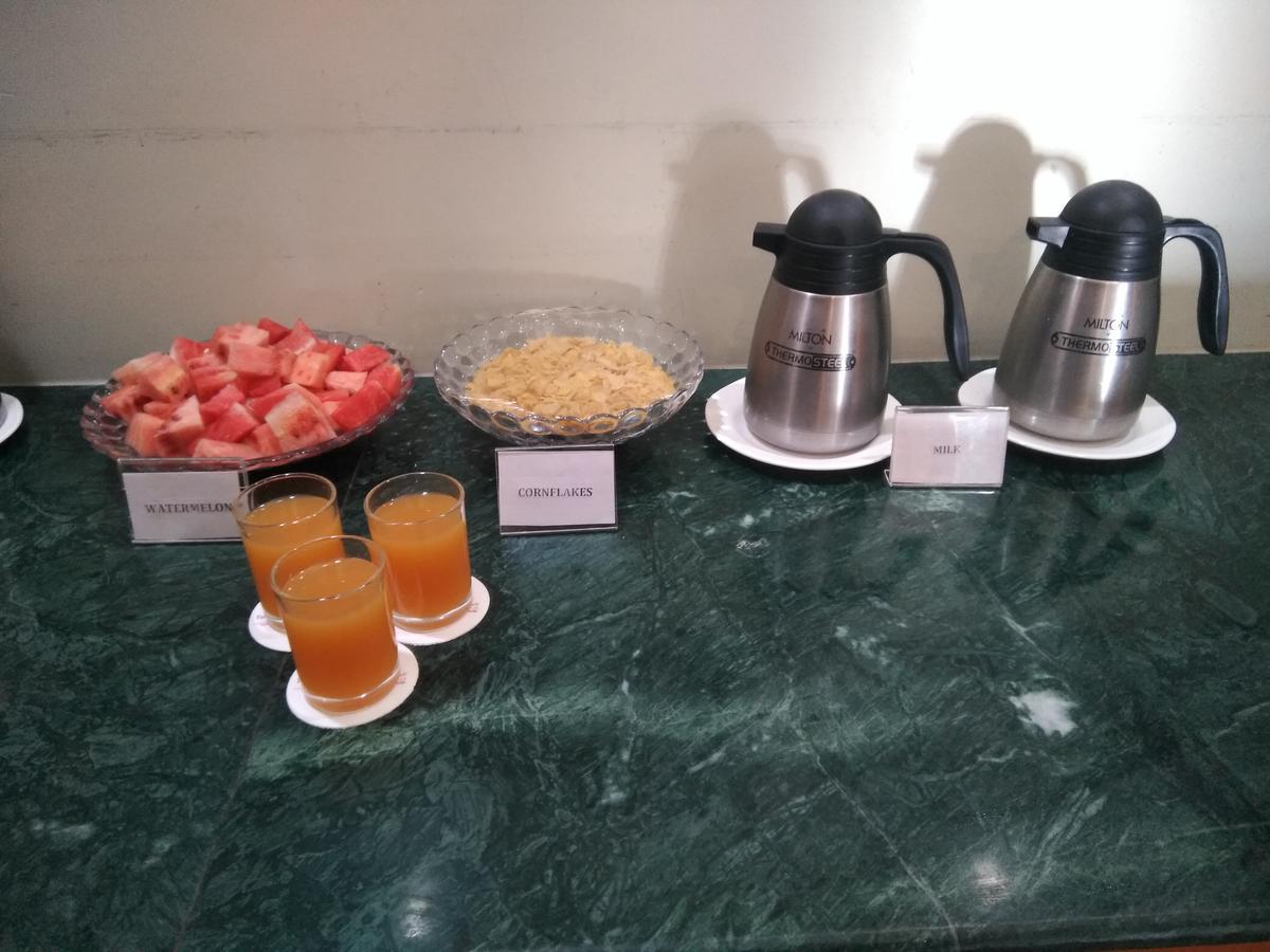 גנגטוק Hotel Tarayana Grand מראה חיצוני תמונה